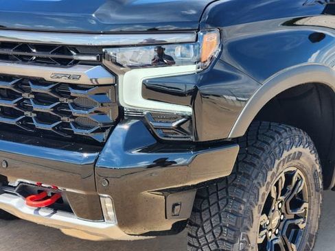 New 2026 Chevrolet Silverado 1500 ZR2 w/ LPO, Dark Essentials Package AWD/4WD image 8