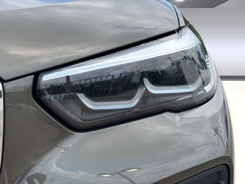 Certified 2023 BMW X5 sDrive40i w/ Premium Package RWD image 11