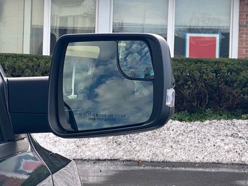 New 2026 RAM 1500 4x4 Crew Cab image 13