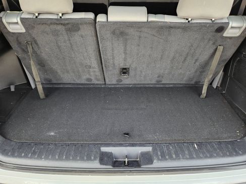 Used 2022 Toyota Highlander L image 35