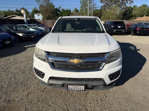 Used 2015 Chevrolet Colorado W/T image 2