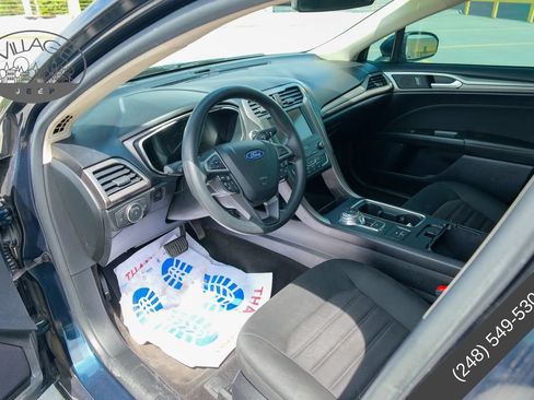 Used 2020 Ford Fusion SE FWD image 14