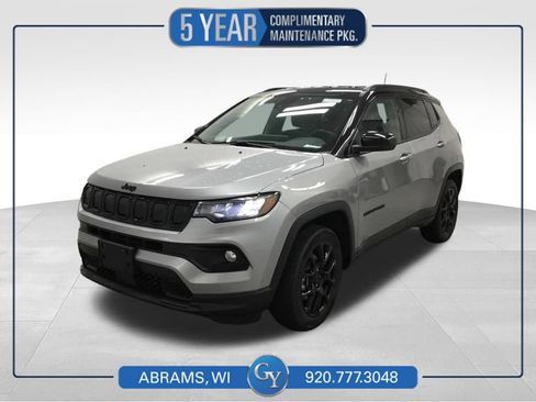 Used 2022 Jeep Compass Latitude w/ Convenience Group AWD/4WD image 1