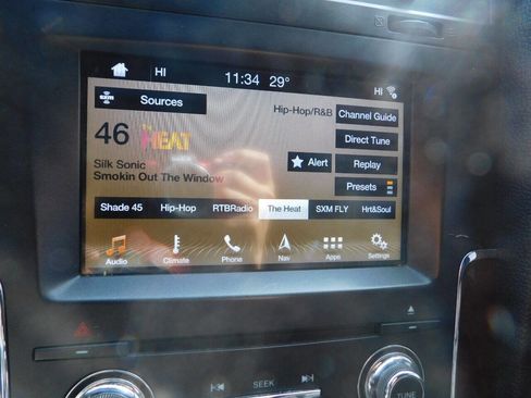 Used 2017 Lincoln Navigator L Select image 28