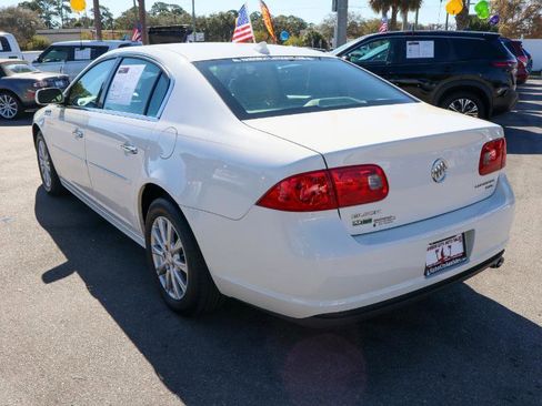 Used 2011 Buick Lucerne CXL image 3