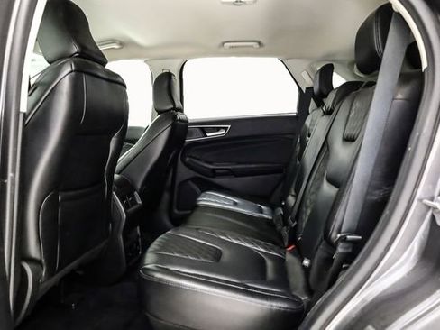 Used 2023 Ford Edge Titanium image 28