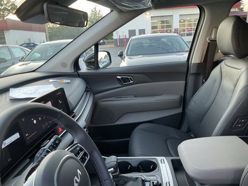 New 2026 Kia Carnival SX image 38