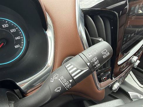 Used 2018 Chevrolet Traverse High Country AWD/4WD image 38