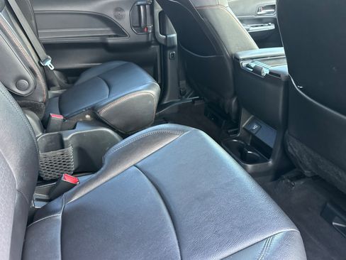 Used 2024 Toyota Sienna XSE AWD/4WD image 34