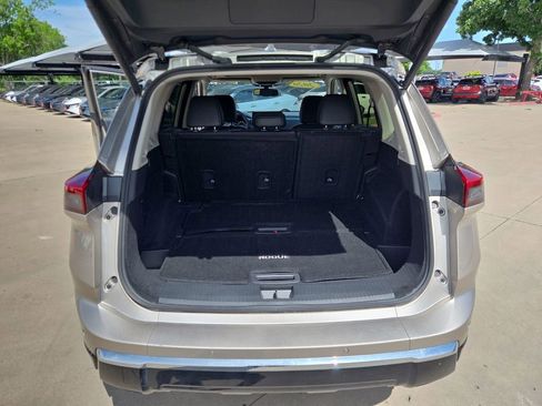 Certified 2026 Nissan Rogue Platinum w/ Platinum Premium Package AWD/4WD image 39