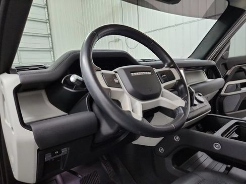 Used 2022 Land Rover Defender 110 SE AWD/4WD image 19