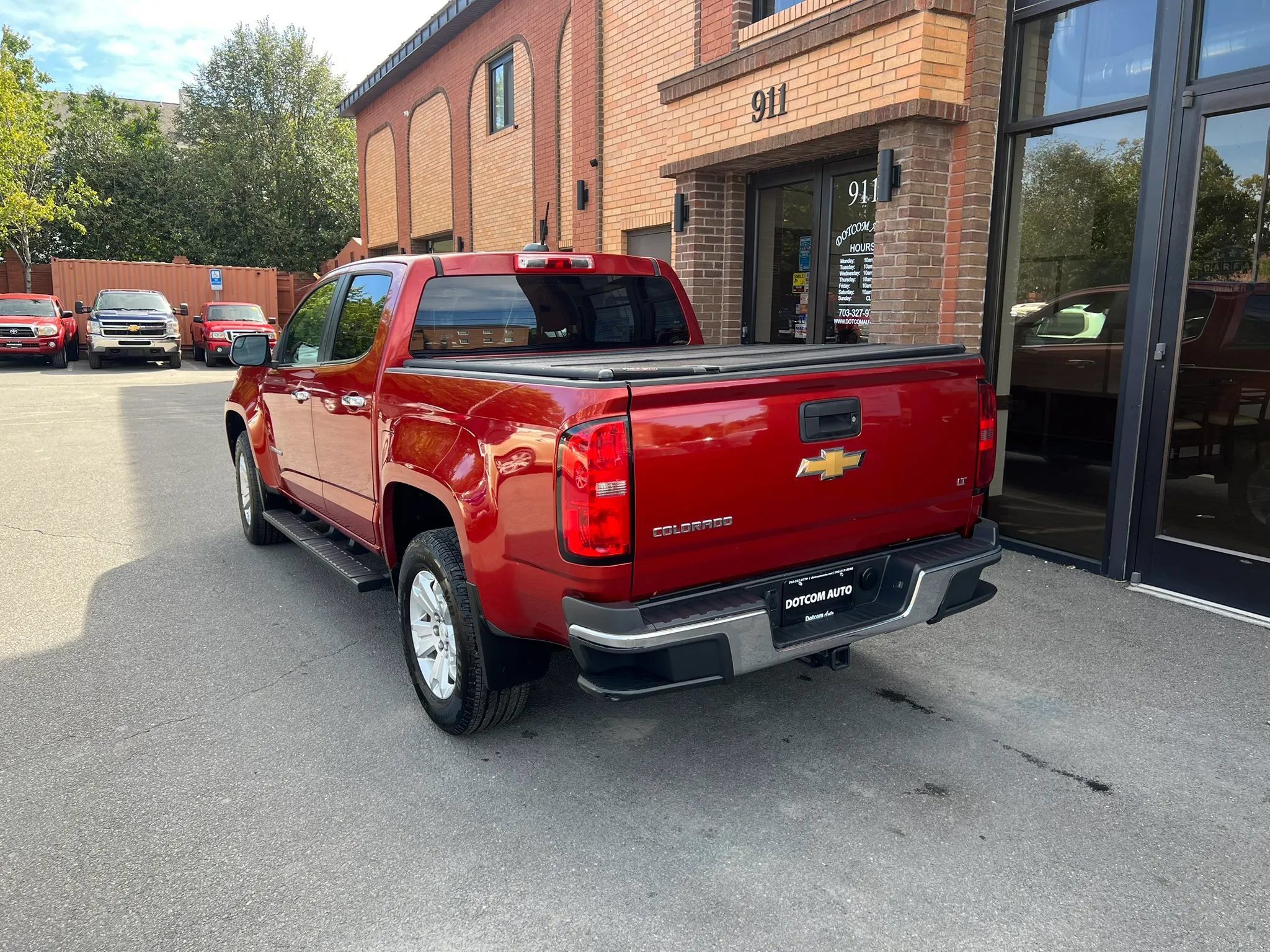 Used 2015 Chevrolet Colorado LT w/ Luxury Package RWD image 5