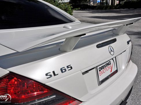 Used 2009 Mercedes-Benz SL 65 AMG image 32