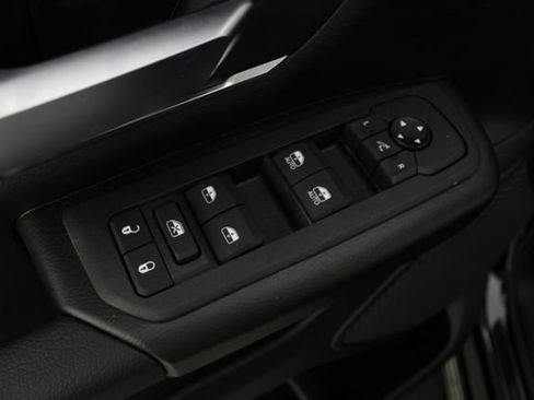 New 2026 RAM 1500 4x4 Crew Cab image 14