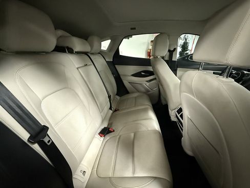 Used 2022 Jaguar E-PACE SE image 13