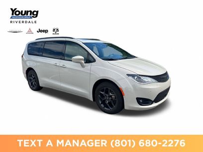Used 2019 Chrysler Pacifica Touring-L