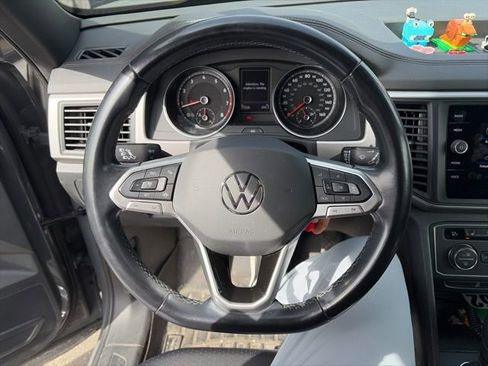 Used 2020 Volkswagen Atlas Cross Sport SE w/ Panoramic Sunroof Package image 13