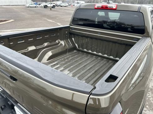 Used 2023 Chevrolet Colorado W/T image 13