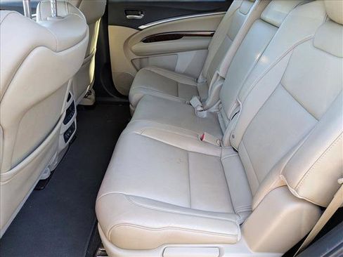 Used 2019 Acura MDX FWD image 17