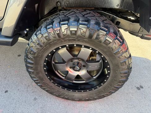 Used 2014 Jeep Wrangler Unlimited Sahara w/ Dual Top Group image 13