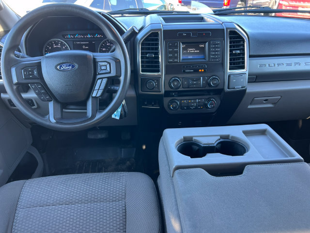 Used 2017 Ford F250 XLT AWD/4WD image 2