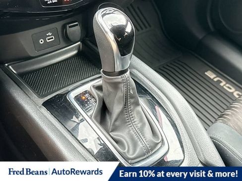 Used 2018 Nissan Rogue SV AWD/4WD image 20