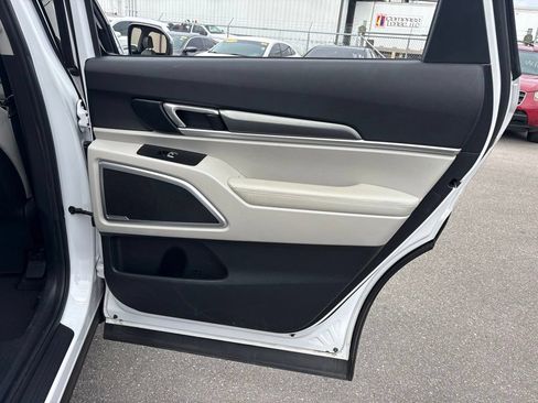 Used 2021 Kia Telluride S FWD image 15
