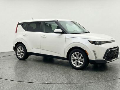 Used 2025 Kia Soul LX w/ LX Technology Package