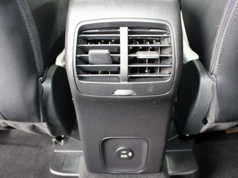 Used 2022 Ford Escape SEL image 48