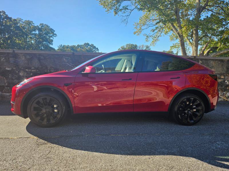 Used 2023 Tesla Model Y Long Range AWD/4WD image 8