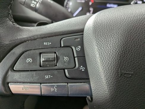 Used 2020 Cadillac XT4 Premium Luxury w/ Enhanced Visibility Package image 6