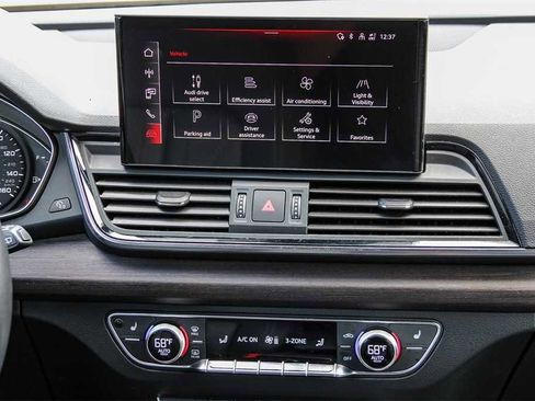 Used 2023 Audi Q5 2.0T Premium w/ Convenience Package image 15