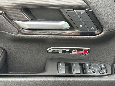 Certified 2023 GMC Sierra 1500 AT4 w/ AT4 Premium Package AWD/4WD image 17