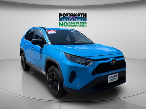 Used 2019 Toyota RAV4 LE w/ All Weather Liner Package AWD/4WD image 20