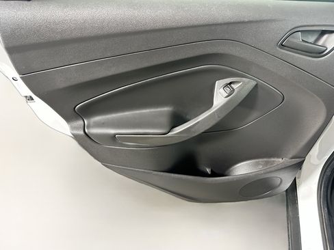 Used 2017 Ford Escape S image 24