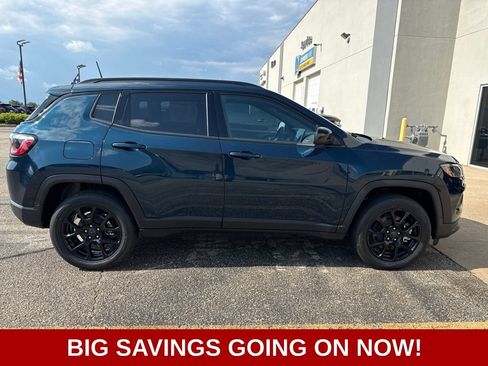 New 2026 Jeep Compass Latitude AWD/4WD image 3