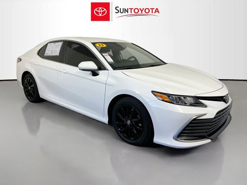 Used 2023 Toyota Camry LE image 1