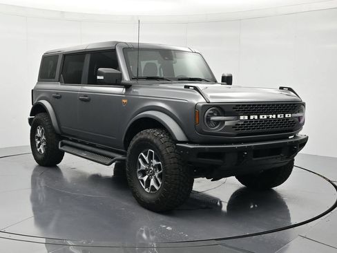 Used 2022 Ford Bronco Badlands AWD/4WD image 3