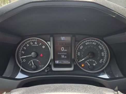 Used 2021 Toyota Tacoma TRD Sport AWD/4WD image 18