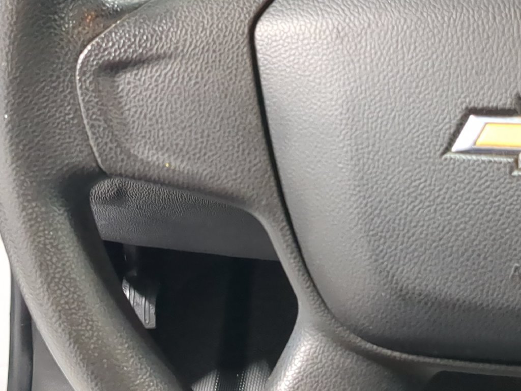Used 2015 Chevrolet Colorado W/T RWD image 25