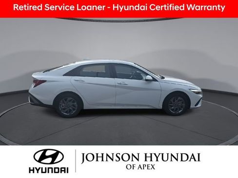 Certified 2025 Hyundai Elantra Blue image 10