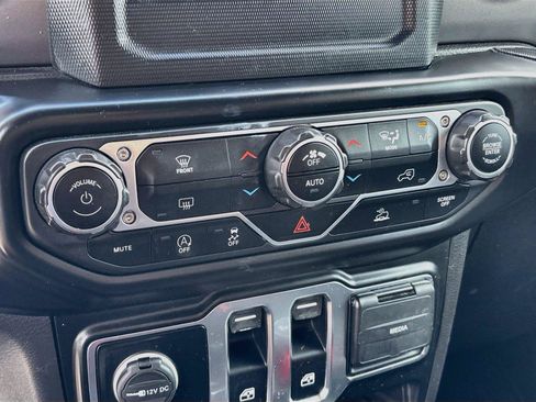 Used 2021 Jeep Wrangler Sport AWD/4WD image 15