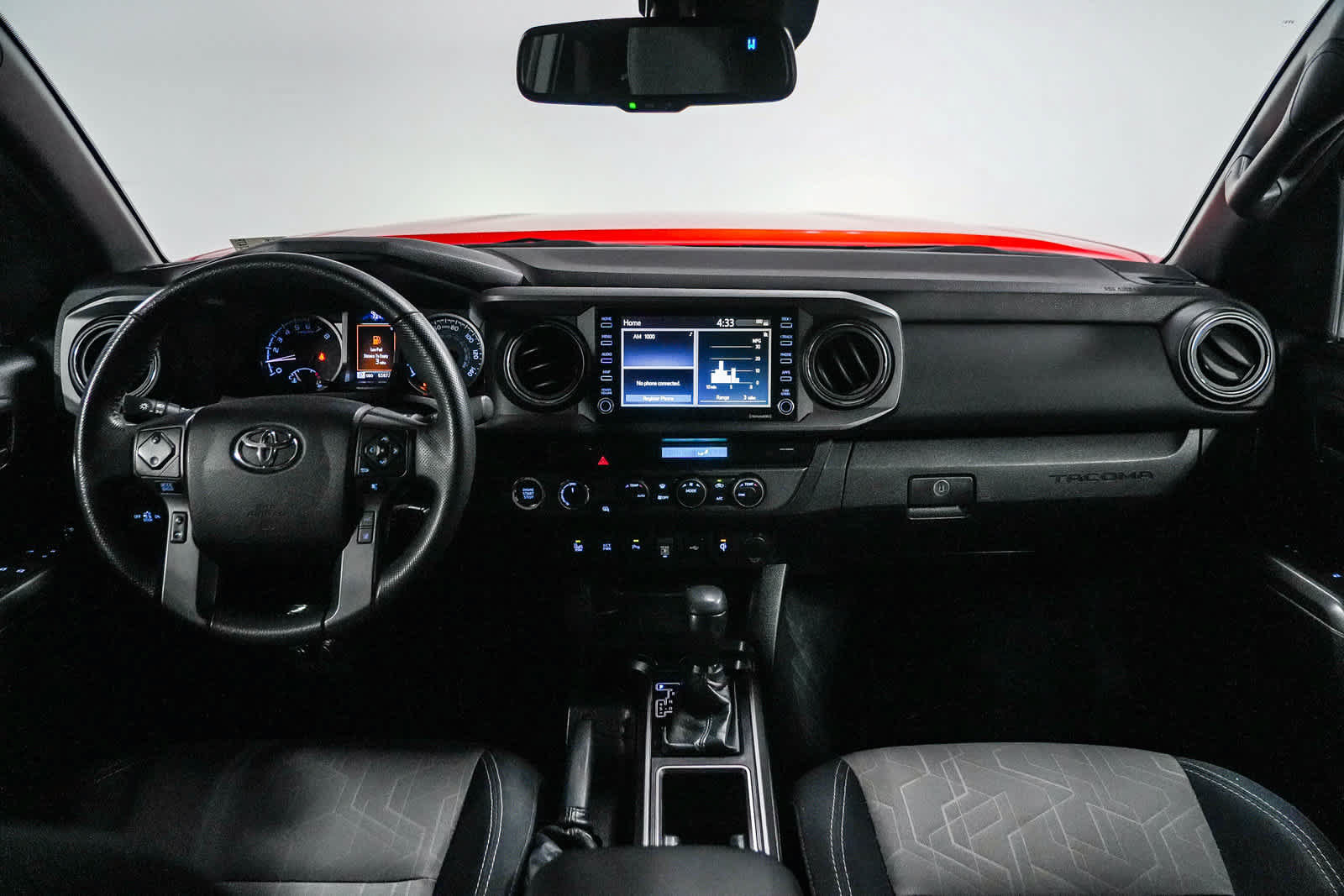 Used 2022 Toyota Tacoma TRD Off-Road w/ Technology Package AWD/4WD image 12