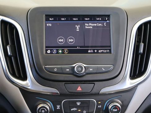 Used 2020 Chevrolet Equinox LS w/ LS Convenience Package image 16