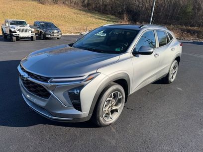 New 2026 Chevrolet Trax LT w/ Sunroof Package