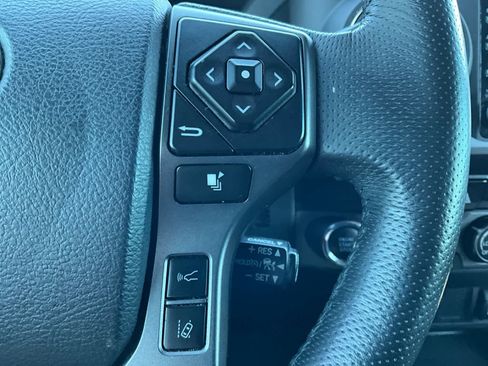 Used 2020 Toyota Tacoma TRD Sport image 20