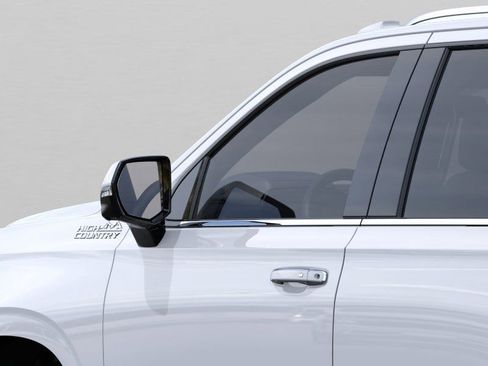 New 2026 Chevrolet Tahoe High Country AWD/4WD image 12