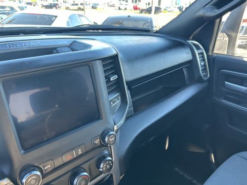 Used 2024 RAM 3500 Big Horn image 44