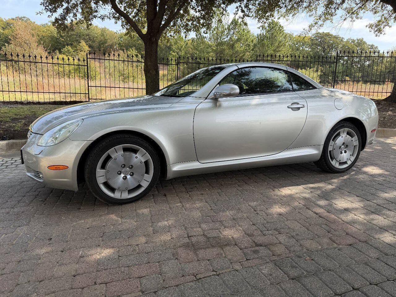 Used 2002 Lexus SC 430 Convertible RWD image 8