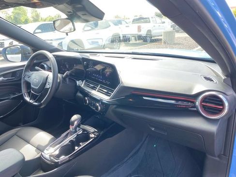 Used 2024 Chevrolet Trax RS w/ Driver Confidence Package FWD image 26